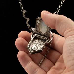 Reversible Shield Locket